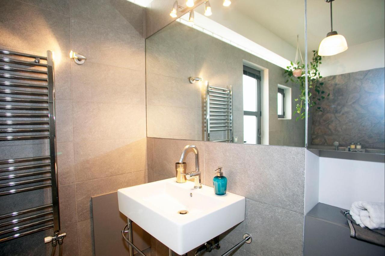 Spacious Suite With Luxury Bath 雅典 外观 照片